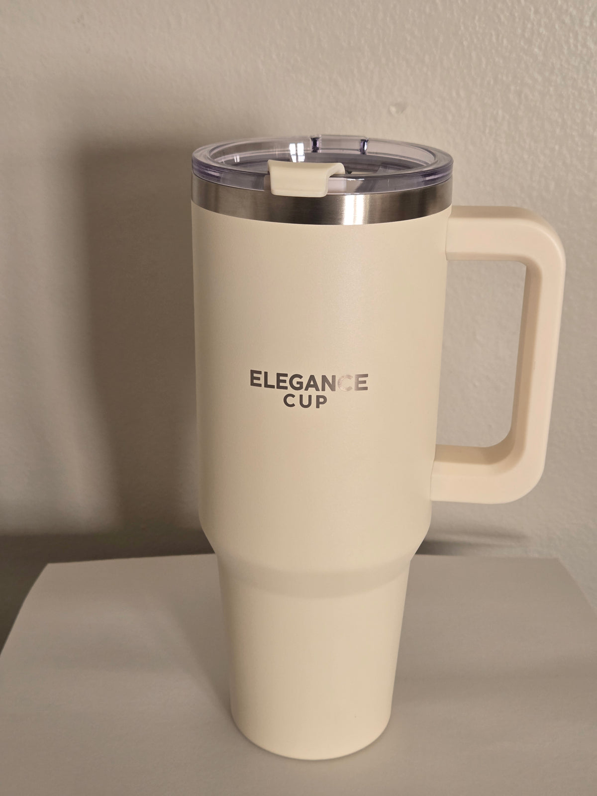 Elegance Savage cup InsulatedTumbler with Handle&Lid